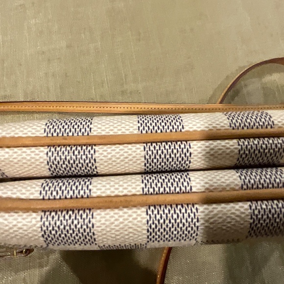 Louis Vuitton Damien Azur Double Zip Pochette - Picture 5 of 10